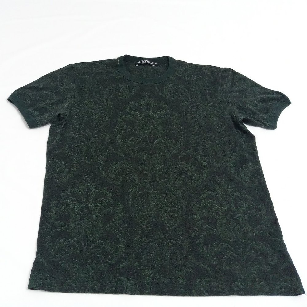 Dolce and Gabbana (Sz.50) Men's 20x 24. T- Shirt B